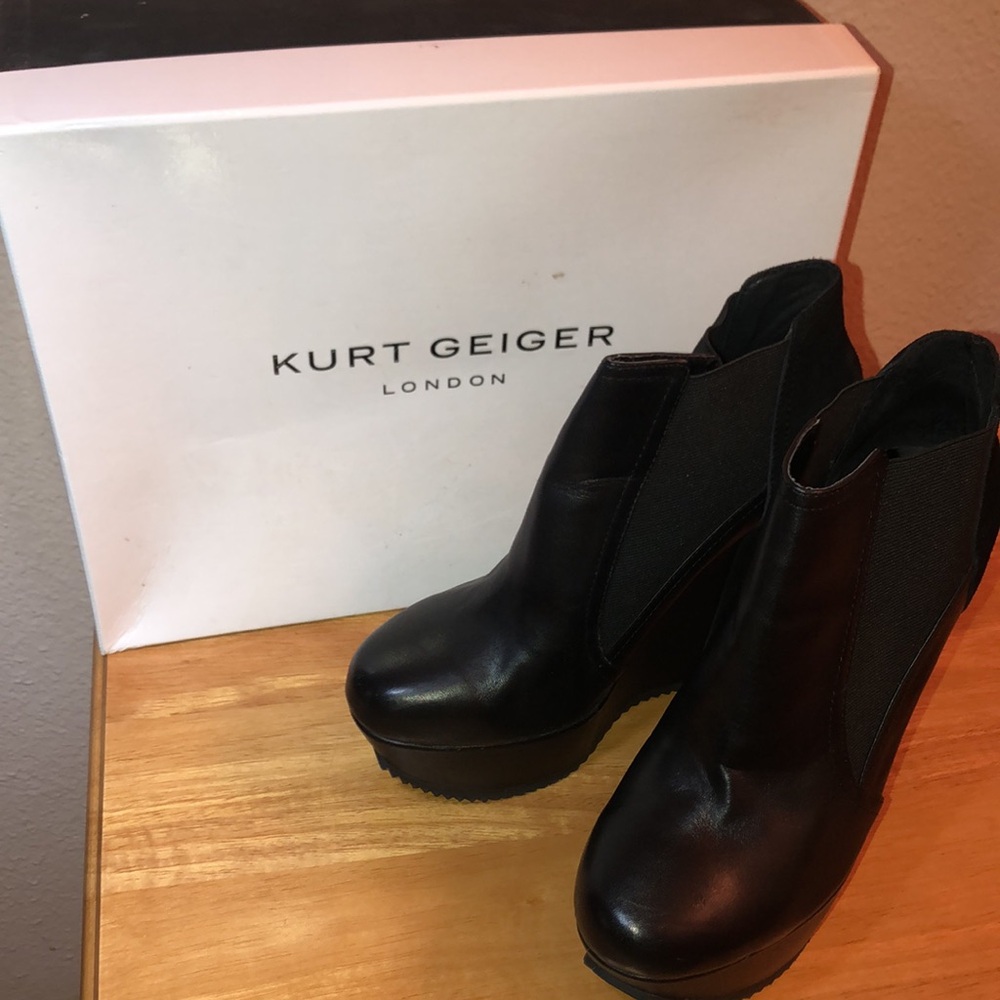 Black genuine leather platform booties by Kurt Geiger size 38